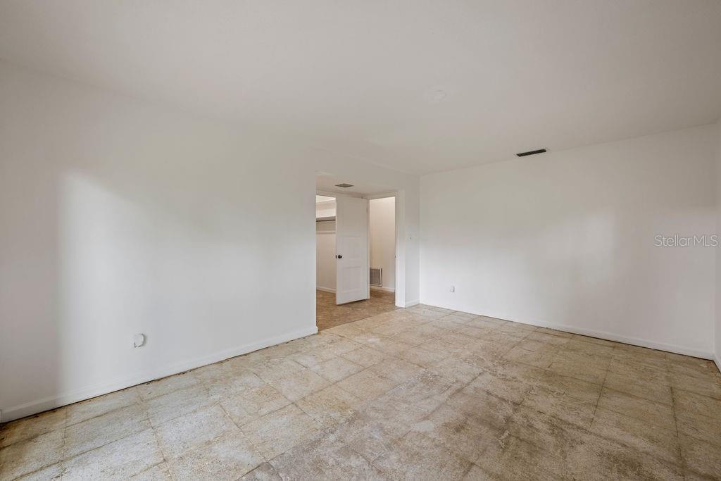 541 LONDON RD