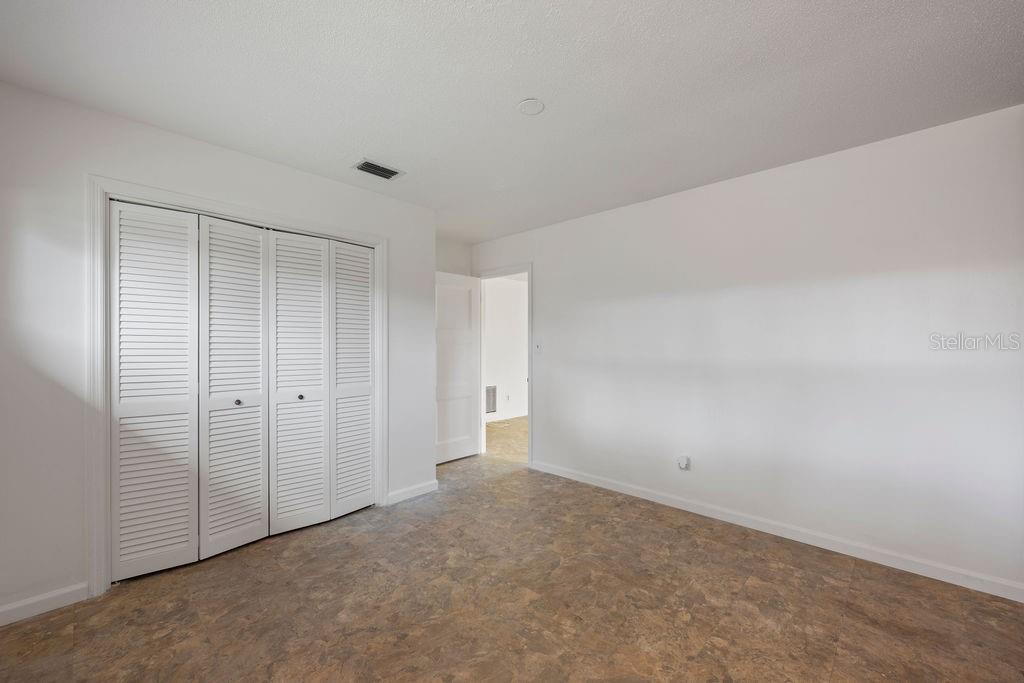 541 LONDON RD