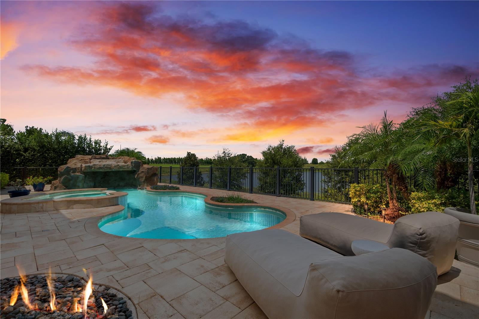 15681 PANTHER LAKE DR