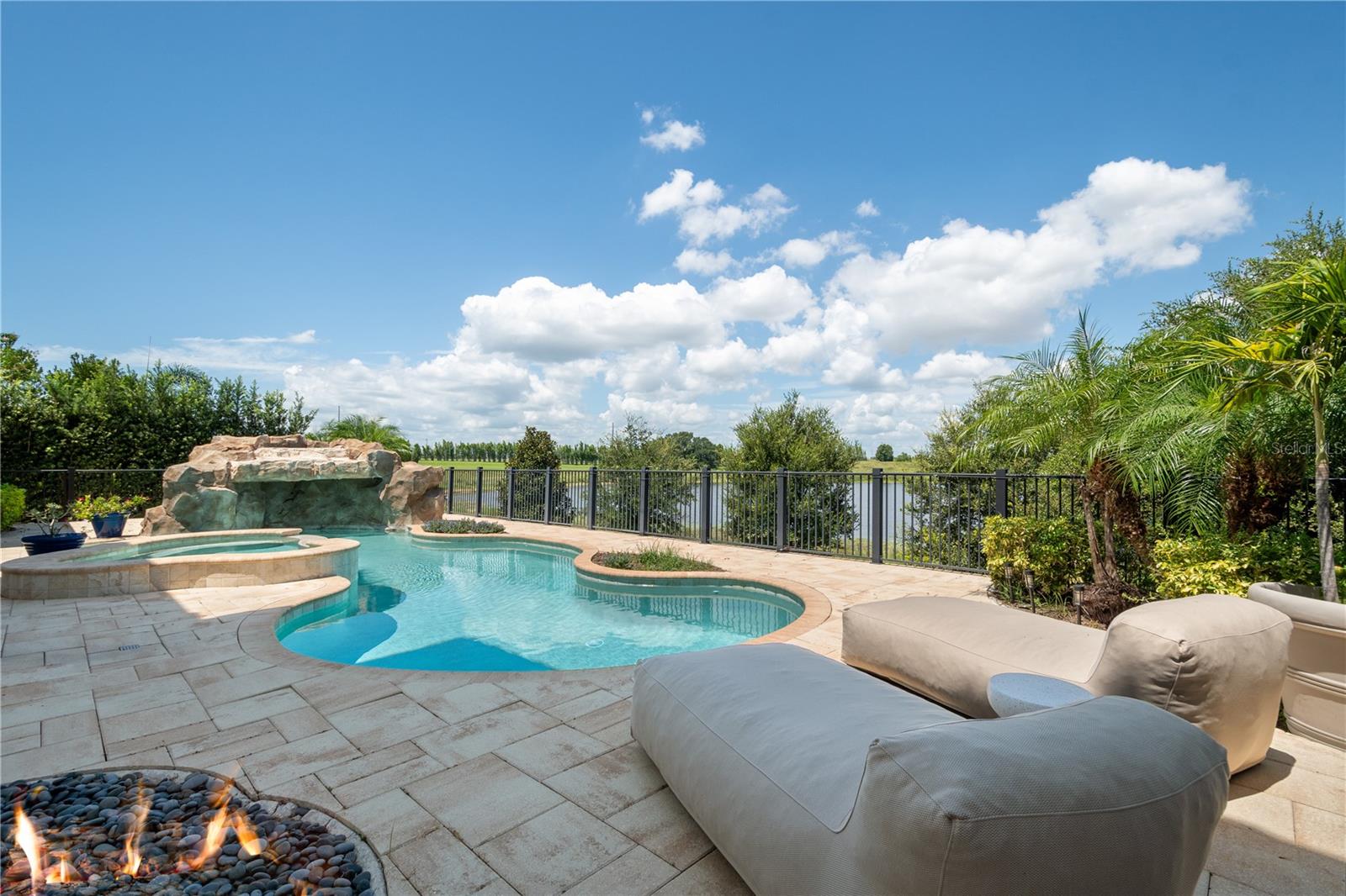 15681 PANTHER LAKE DR