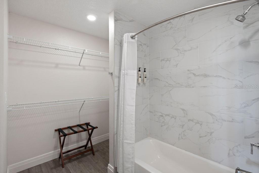14501 GROVE RESORT AVE #2423