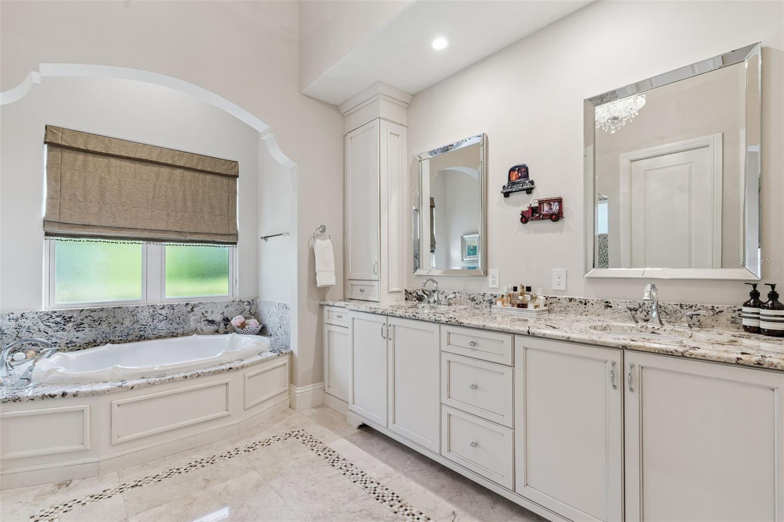 5067 SAWYER COVE WAY