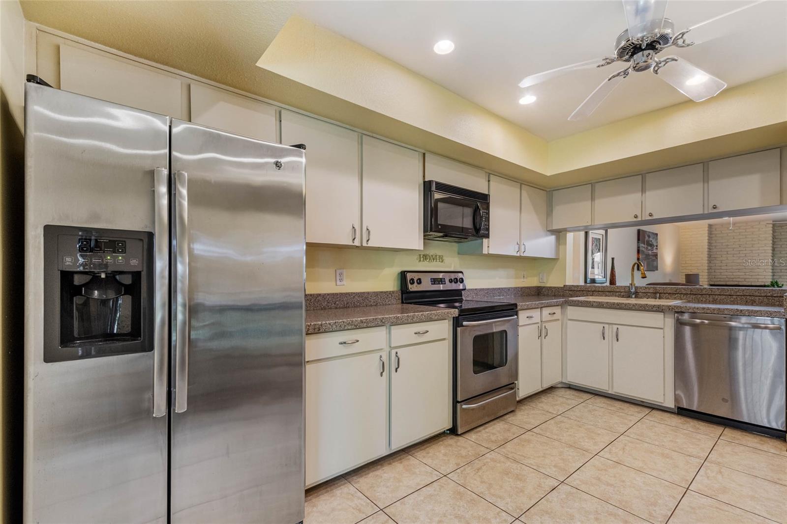 1055 KENSINGTON PARK DR #317