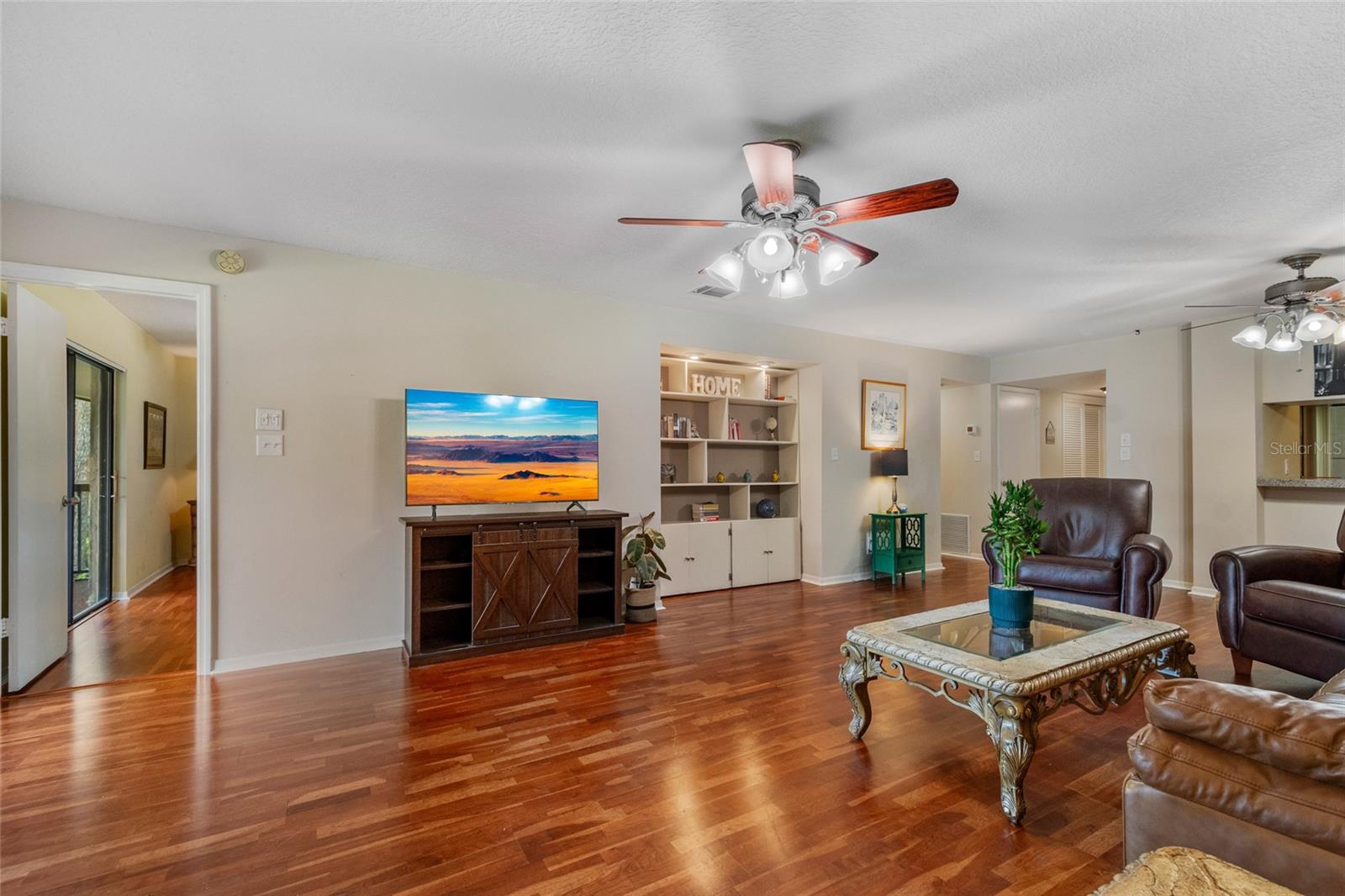 1055 KENSINGTON PARK DR #317