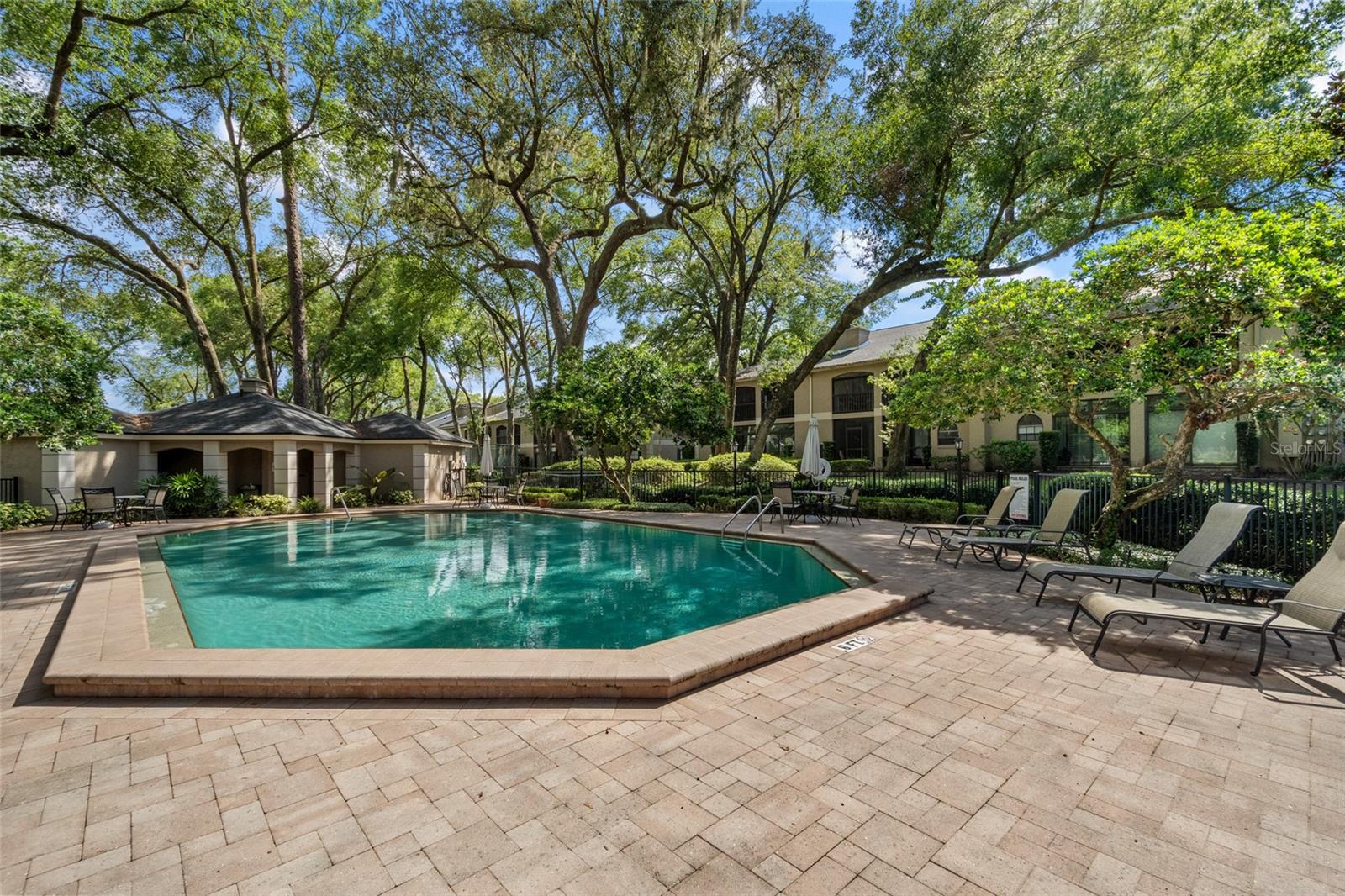 1055 KENSINGTON PARK DR #317