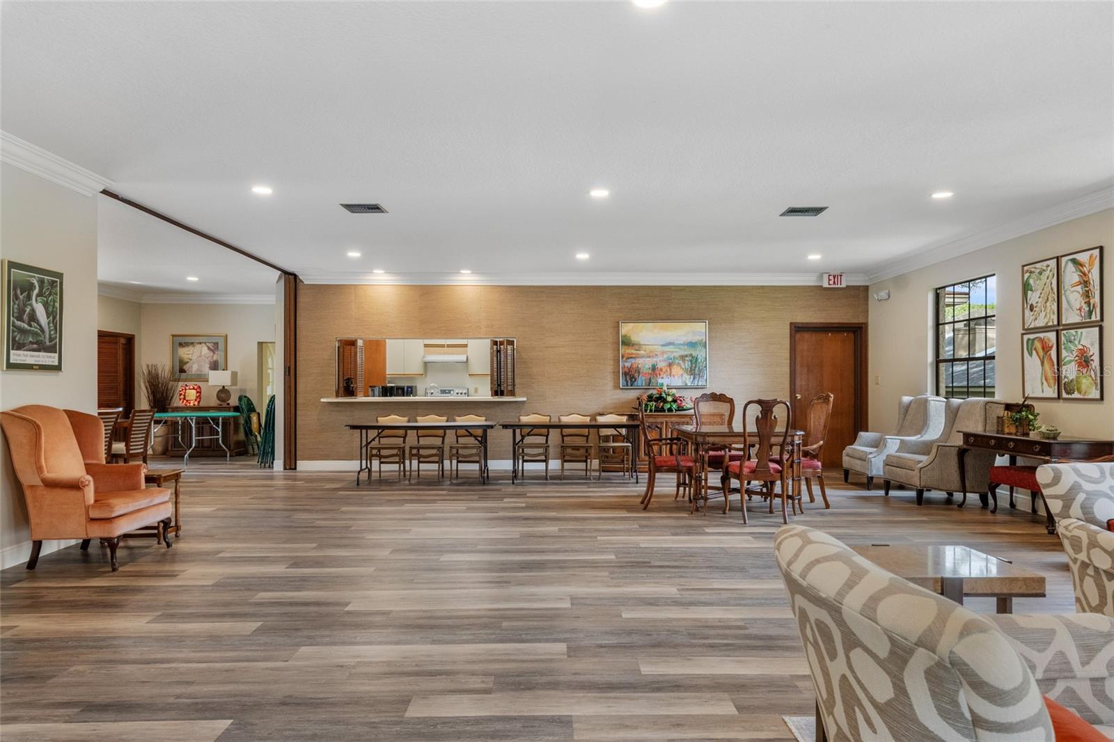 1055 KENSINGTON PARK DR #317