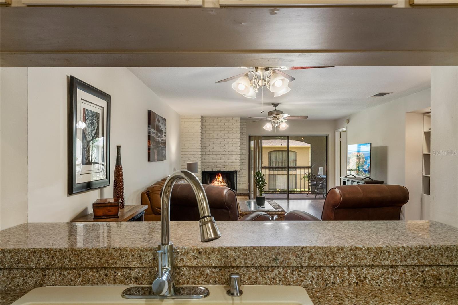 1055 KENSINGTON PARK DR #317