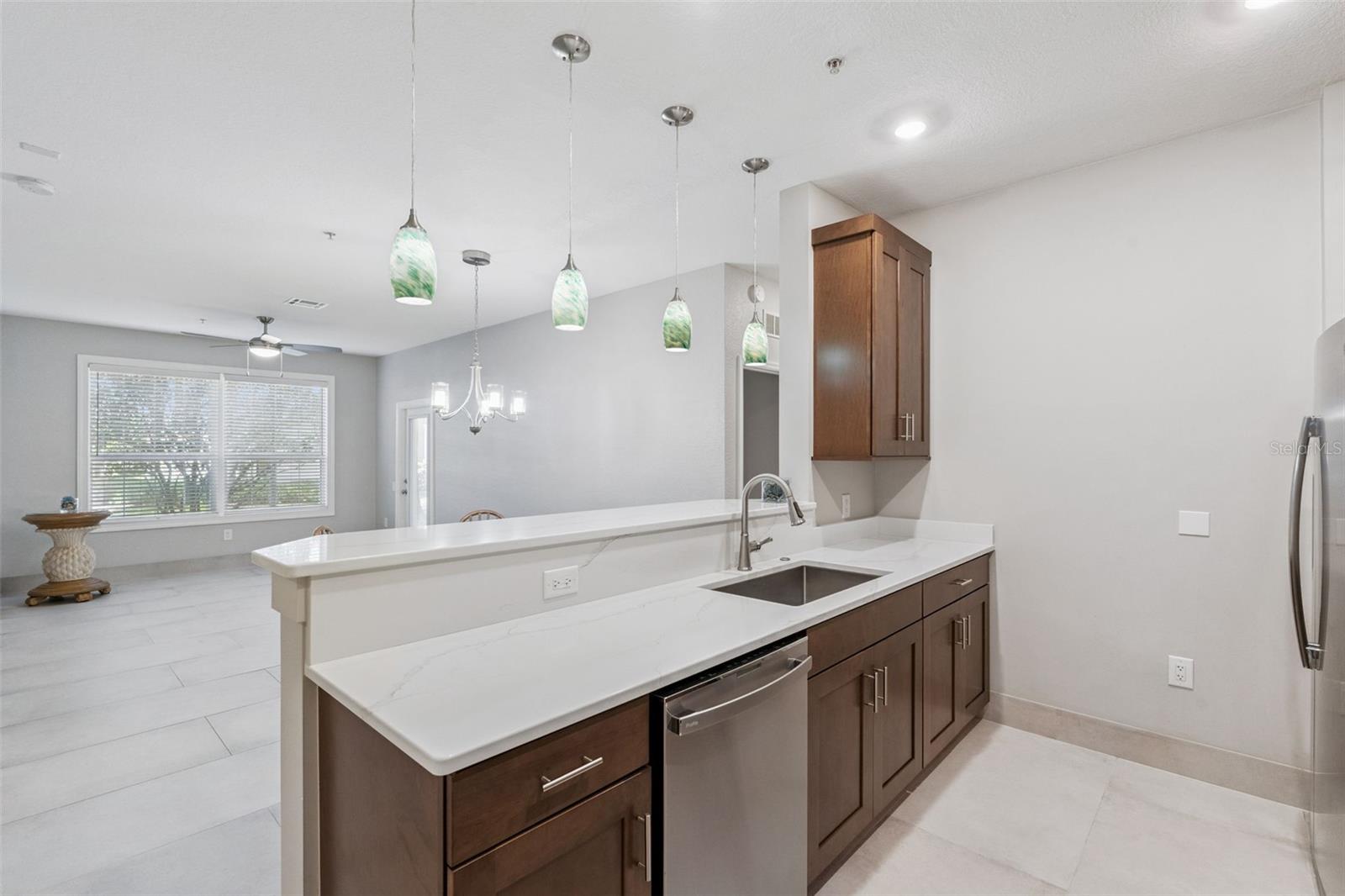 2484 SAN TECLA ST #105