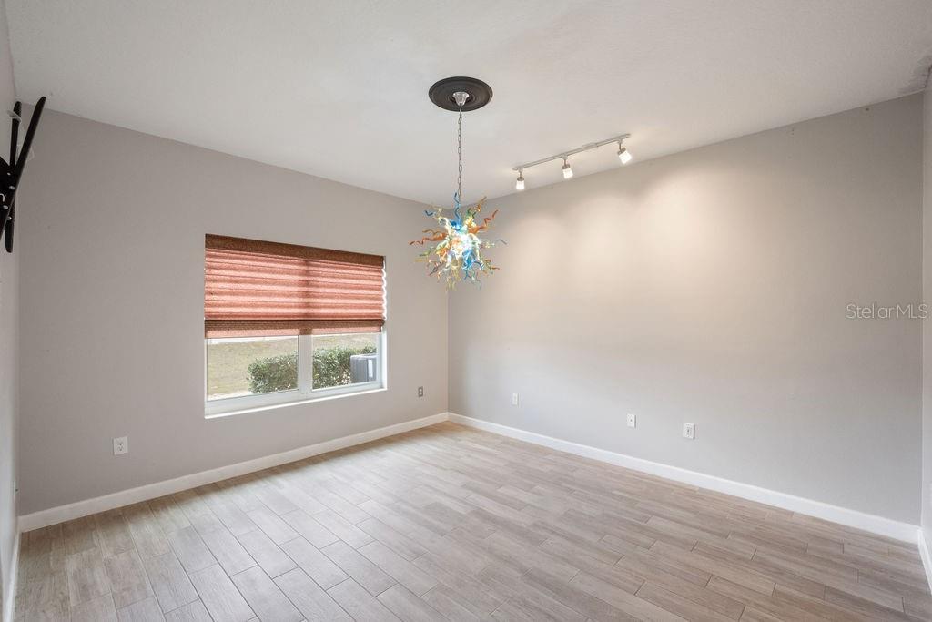 3543 FAIRWATERS CT #B