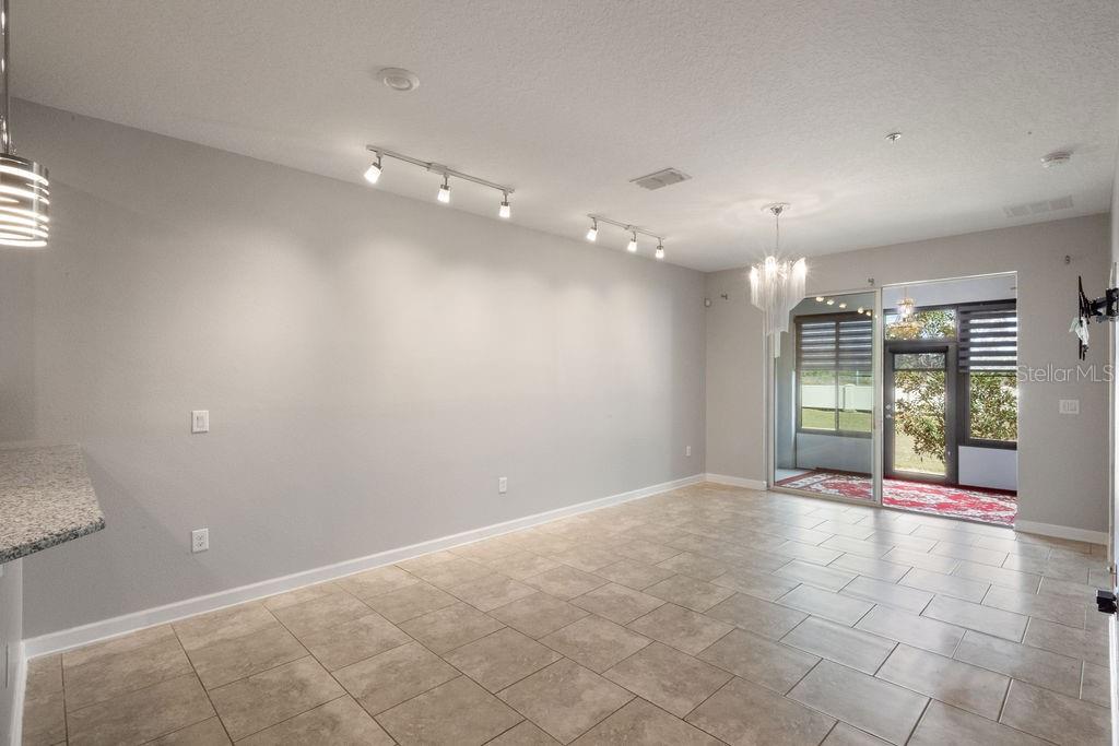 3543 FAIRWATERS CT #B