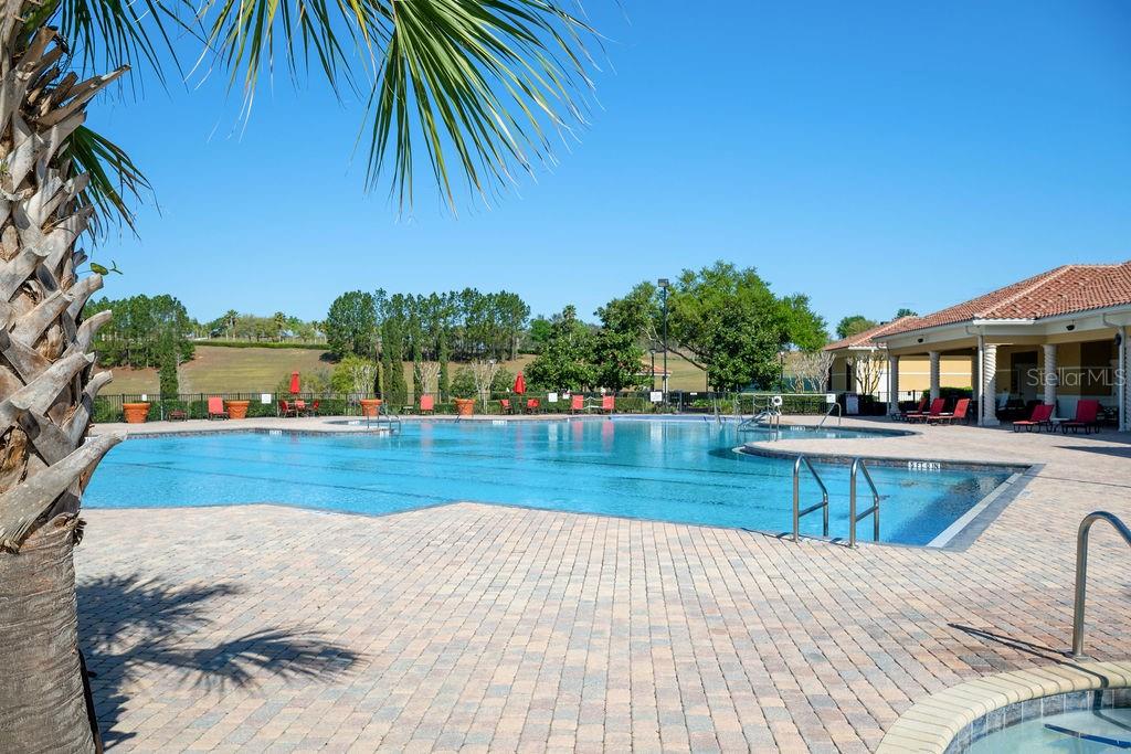 3543 FAIRWATERS CT #B