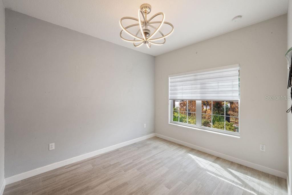 3543 FAIRWATERS CT #B