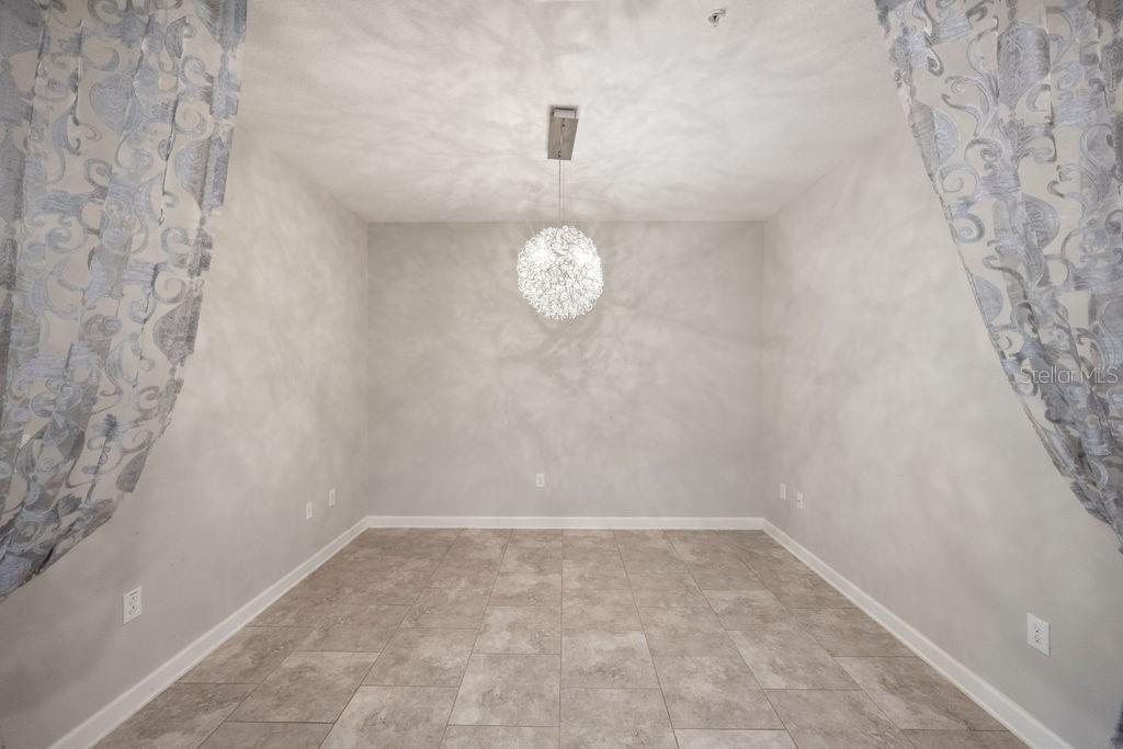 3543 FAIRWATERS CT #B