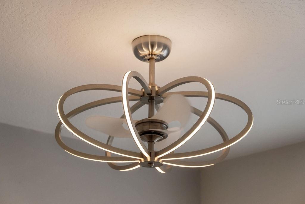 3543 FAIRWATERS CT #B