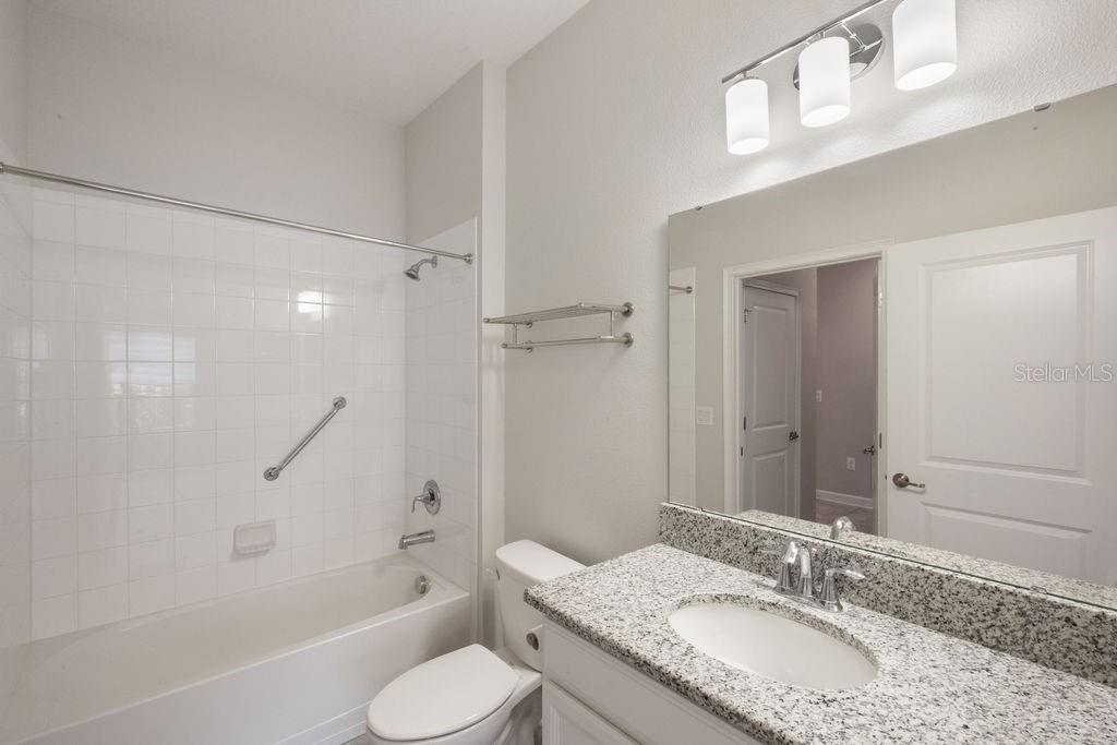 3543 FAIRWATERS CT #B