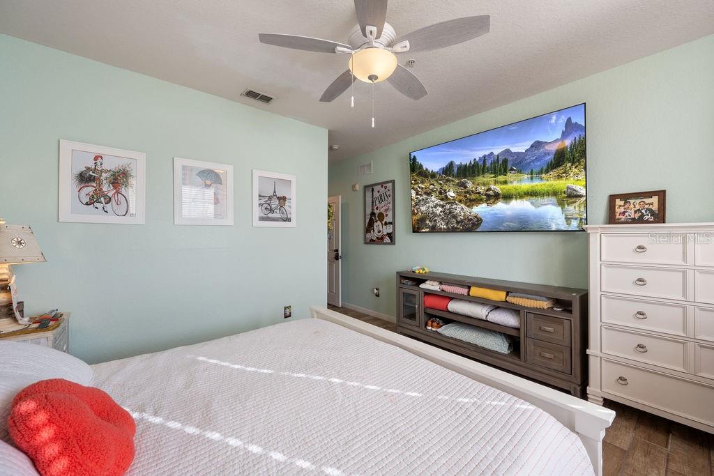 302 TERRACE RIDGE CIR #302