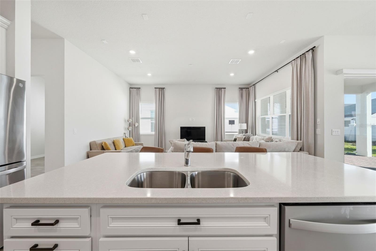 10325 PARKVIEW RESERVE LN