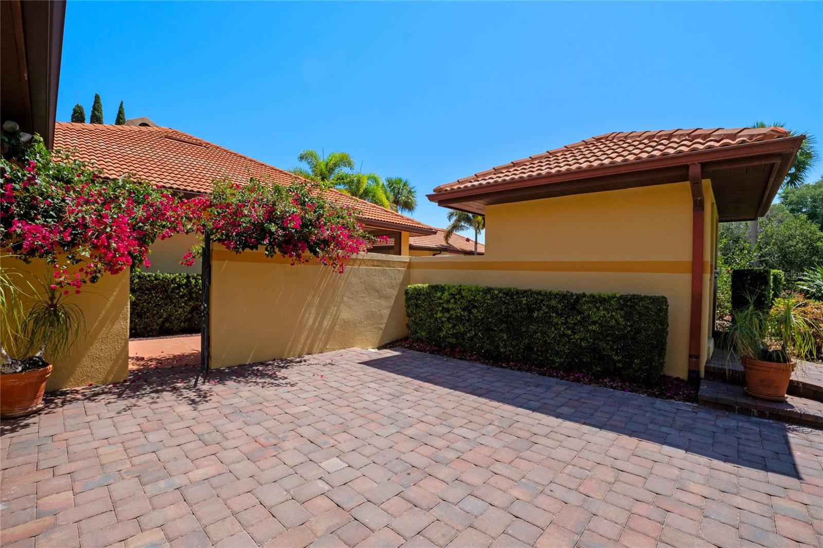 3130 BUTLER BAY DR N