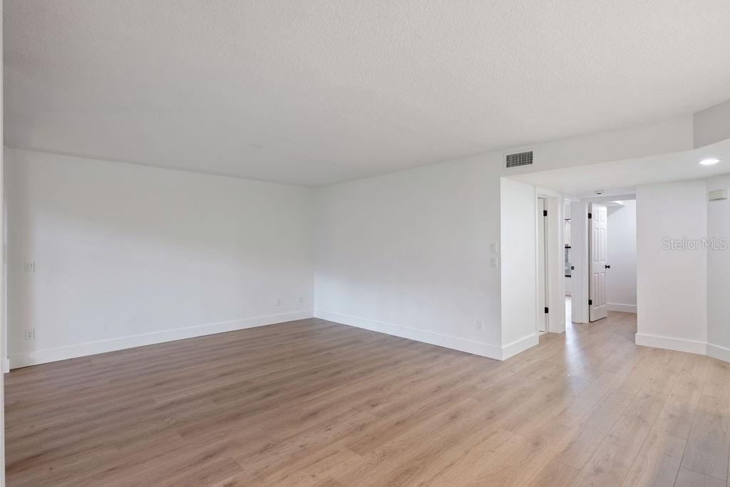 1215 SALERNO CT #1215