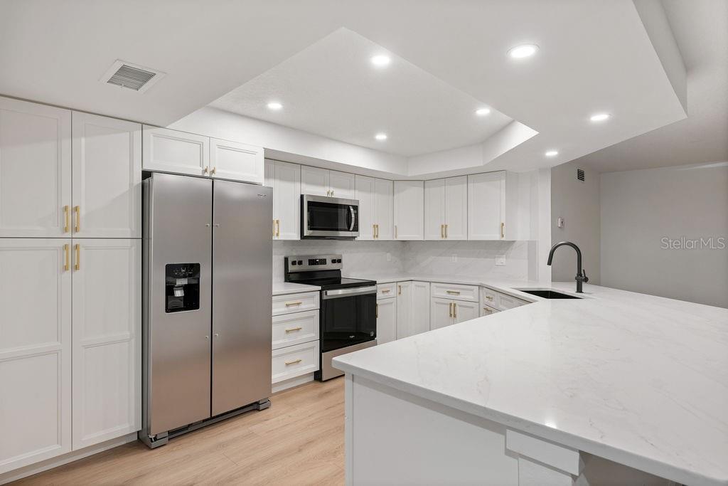 1215 SALERNO CT #1215