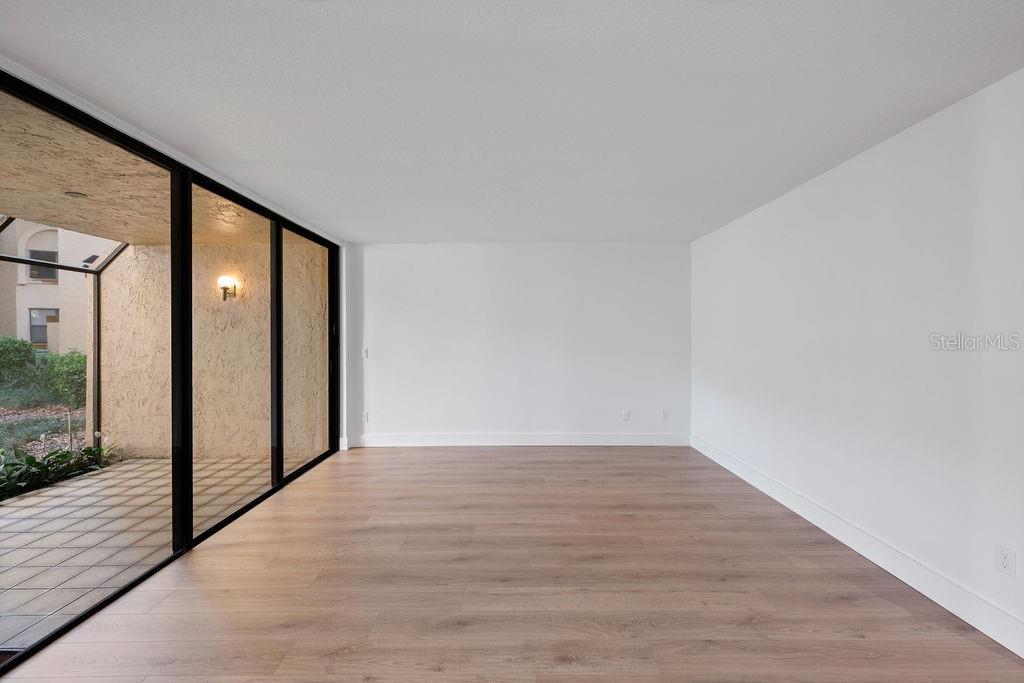 1215 SALERNO CT #1215