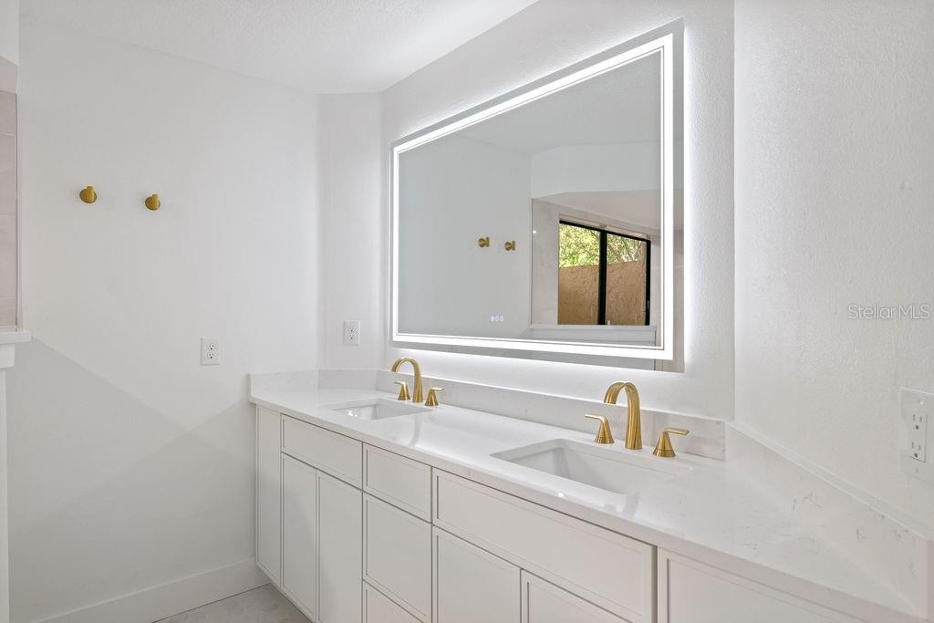 1215 SALERNO CT #1215