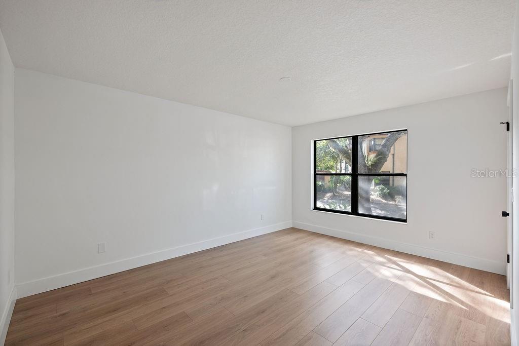 1215 SALERNO CT #1215