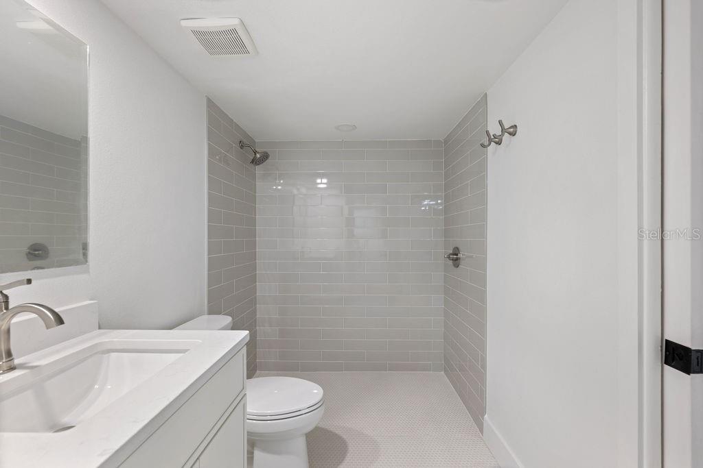 1215 SALERNO CT #1215