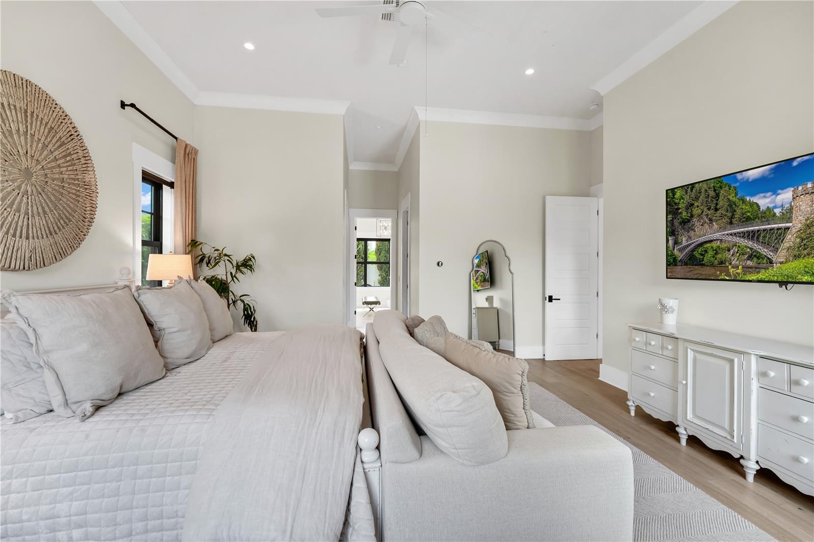 5061 SAWYER COVE WAY