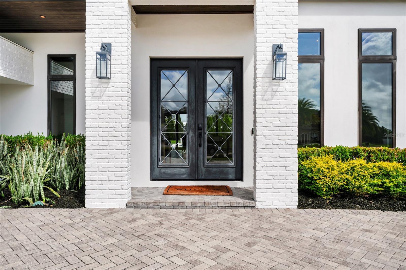 5061 SAWYER COVE WAY