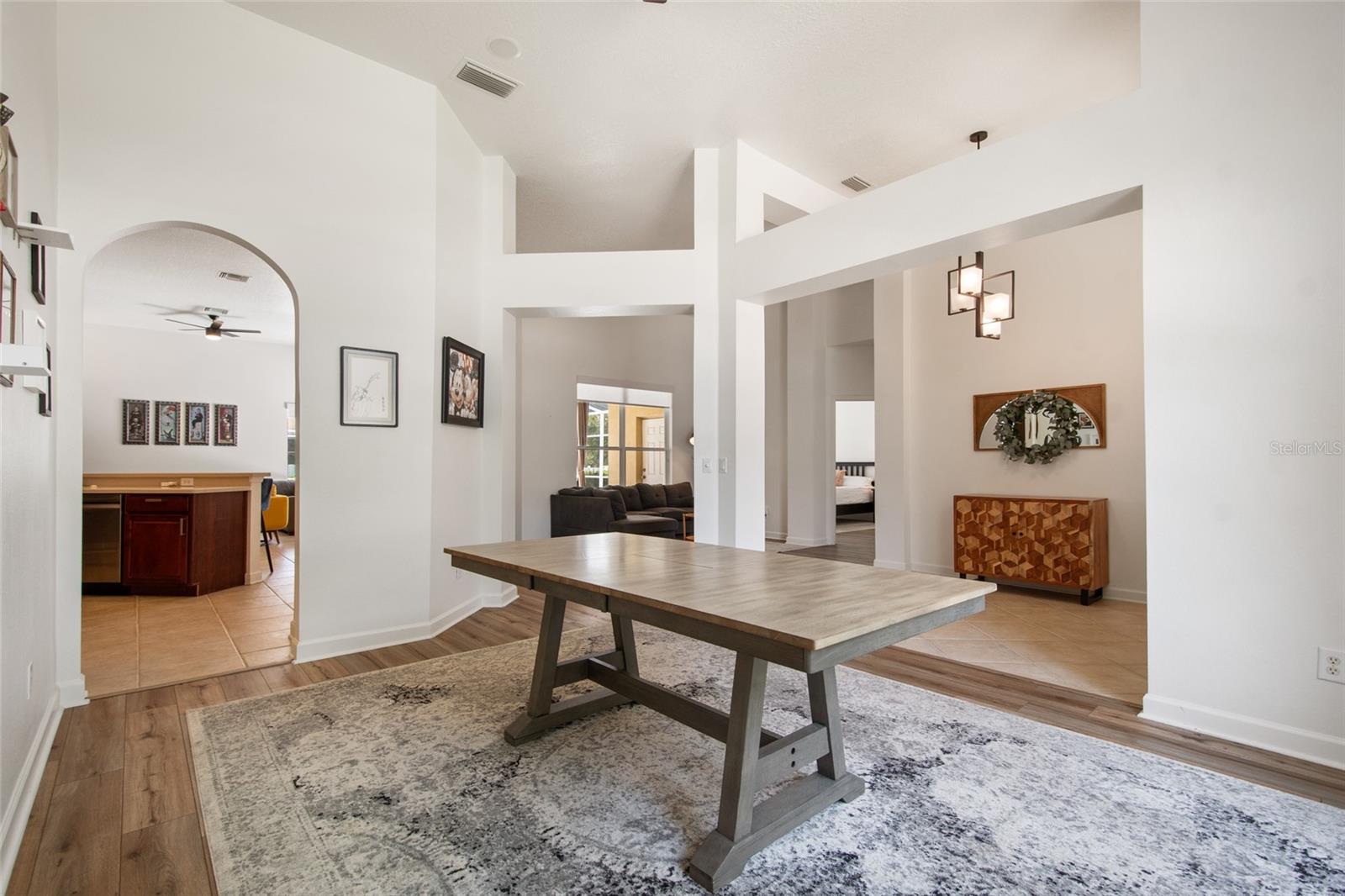 14004 KESTREL DR