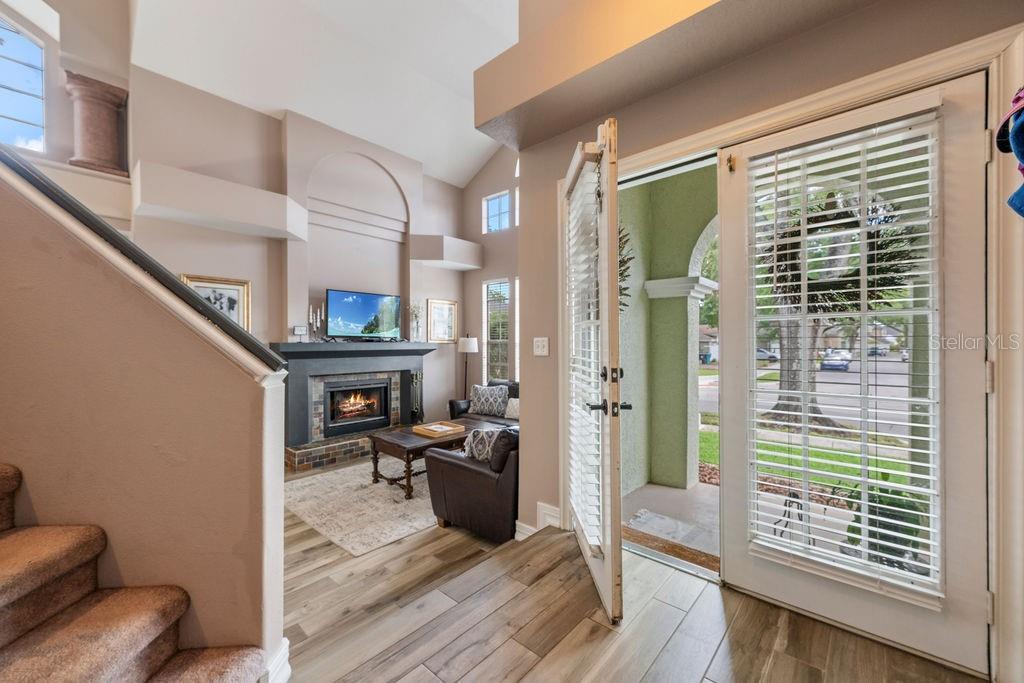 2837 CAYMAN WAY