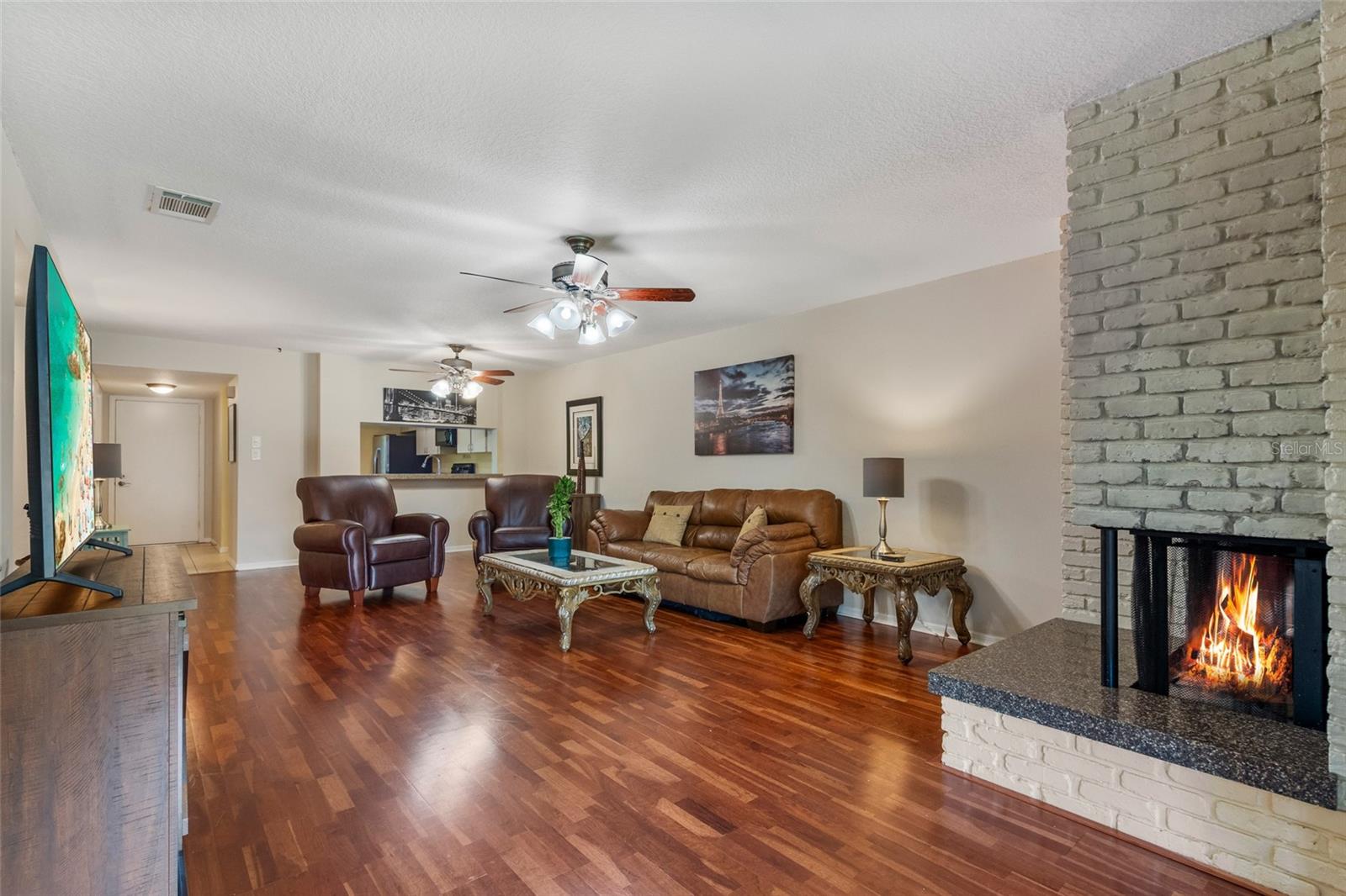 1055 KENSINGTON PARK DR #317