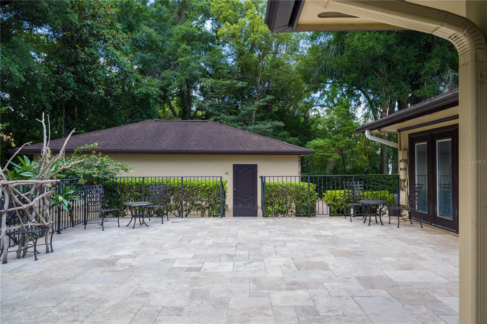 2009 WOODY DR