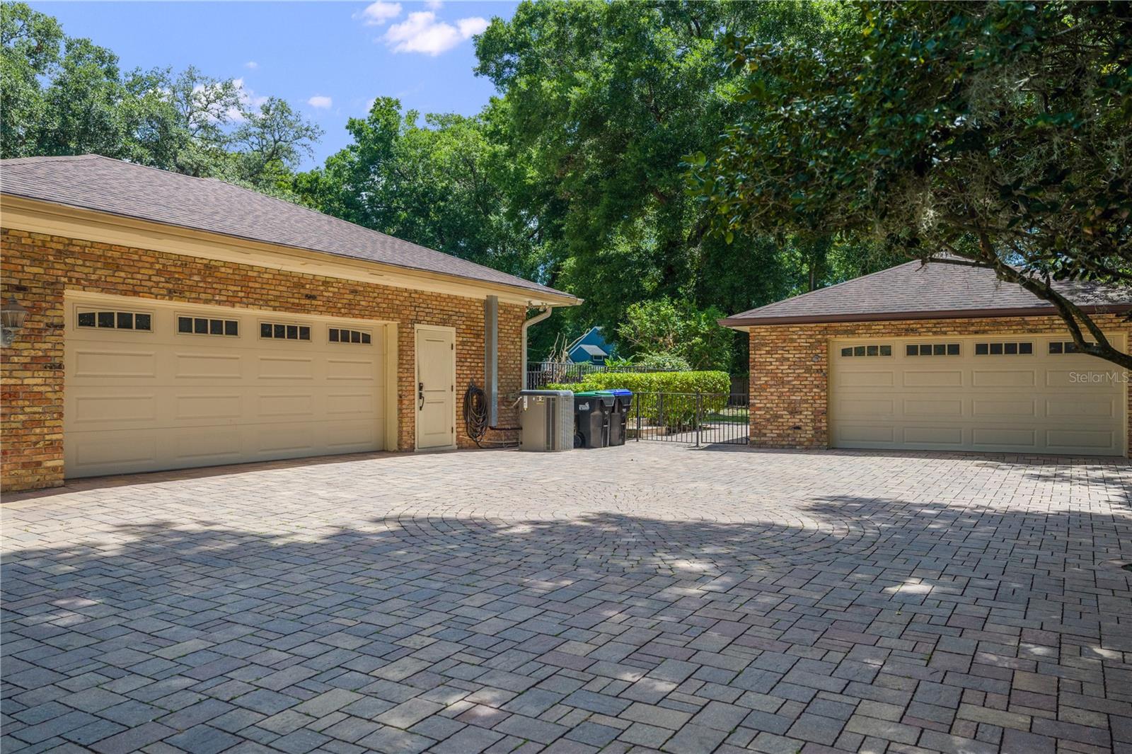 2009 WOODY DR