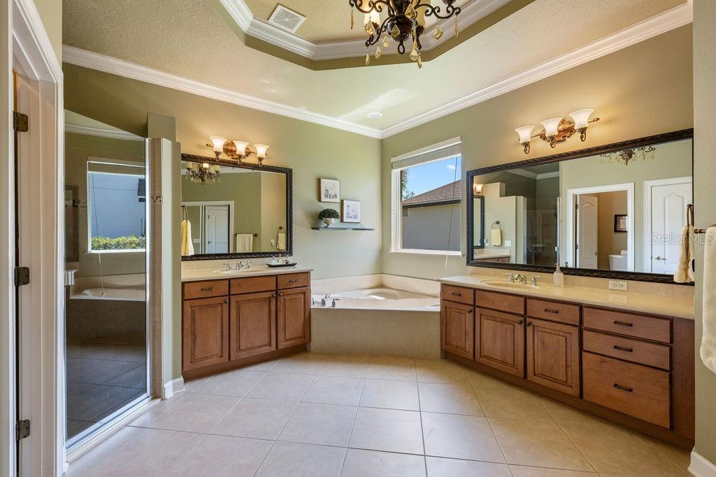 13624 LARSEN LN
