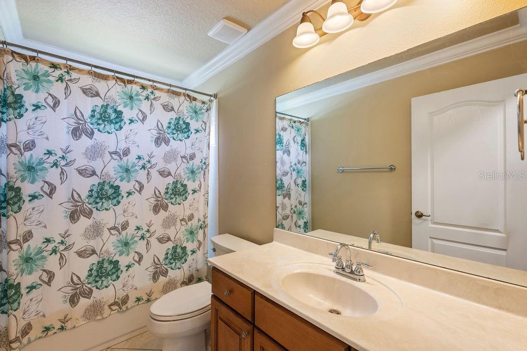 13624 LARSEN LN