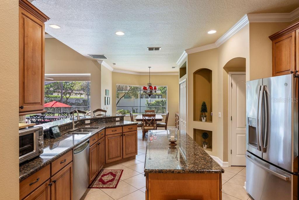 13624 LARSEN LN