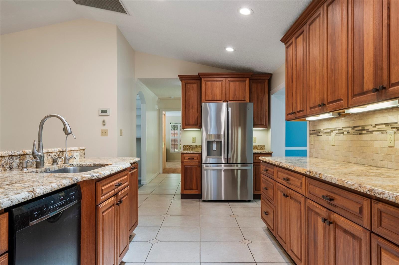 9220 EASTPORT TER