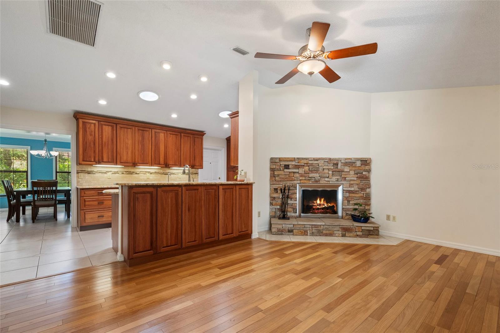 9220 EASTPORT TER
