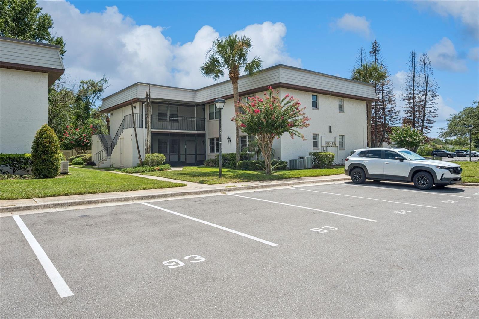 93 WINDTREE LN #102