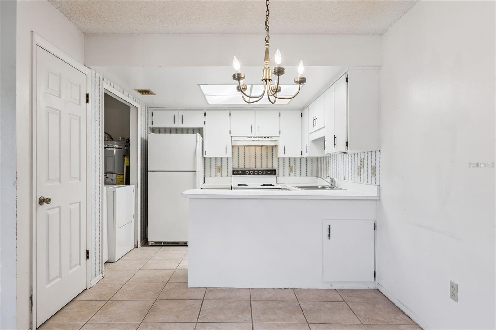 93 WINDTREE LN #102