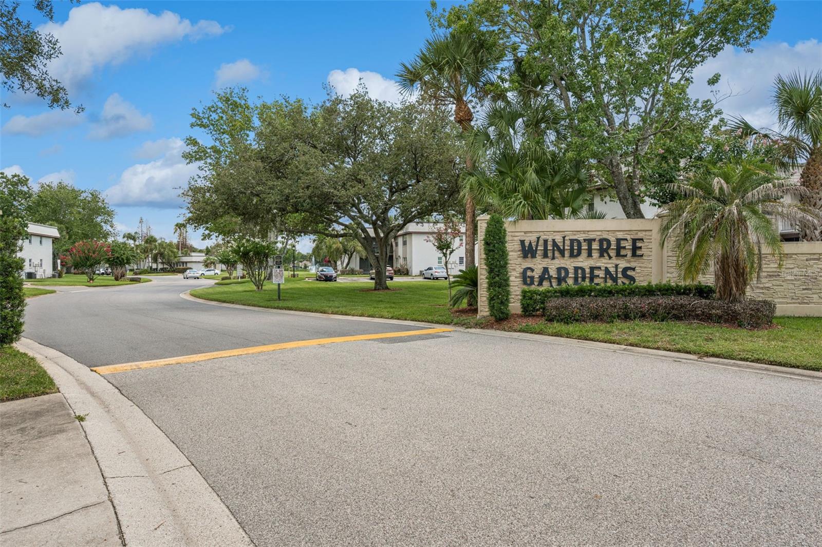 93 WINDTREE LN #102