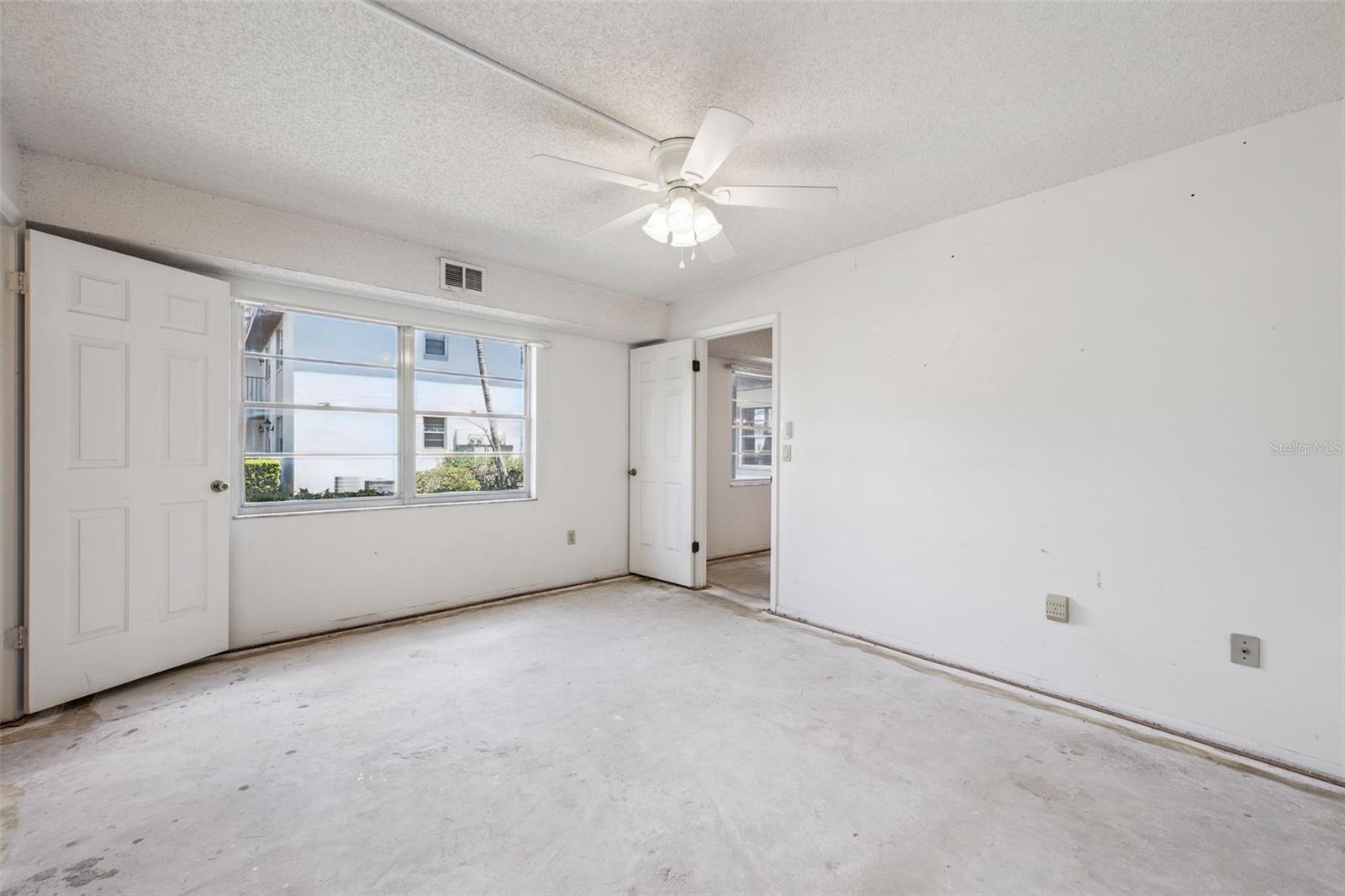 93 WINDTREE LN #102