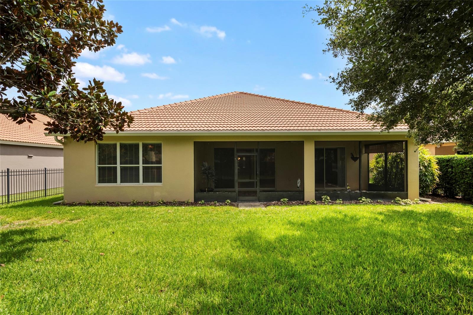 544 DOUGLAS EDWARD DR
