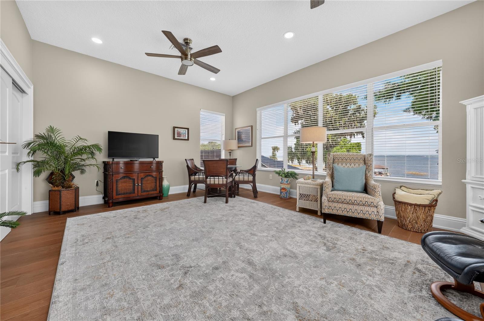 7311 BIRDS NEST CT