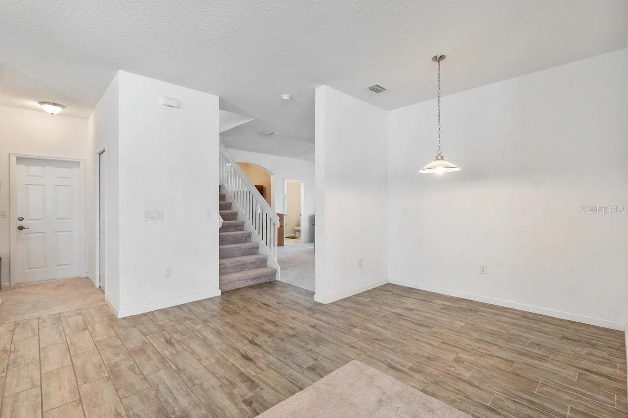 16021 CHAMPLAIN ST