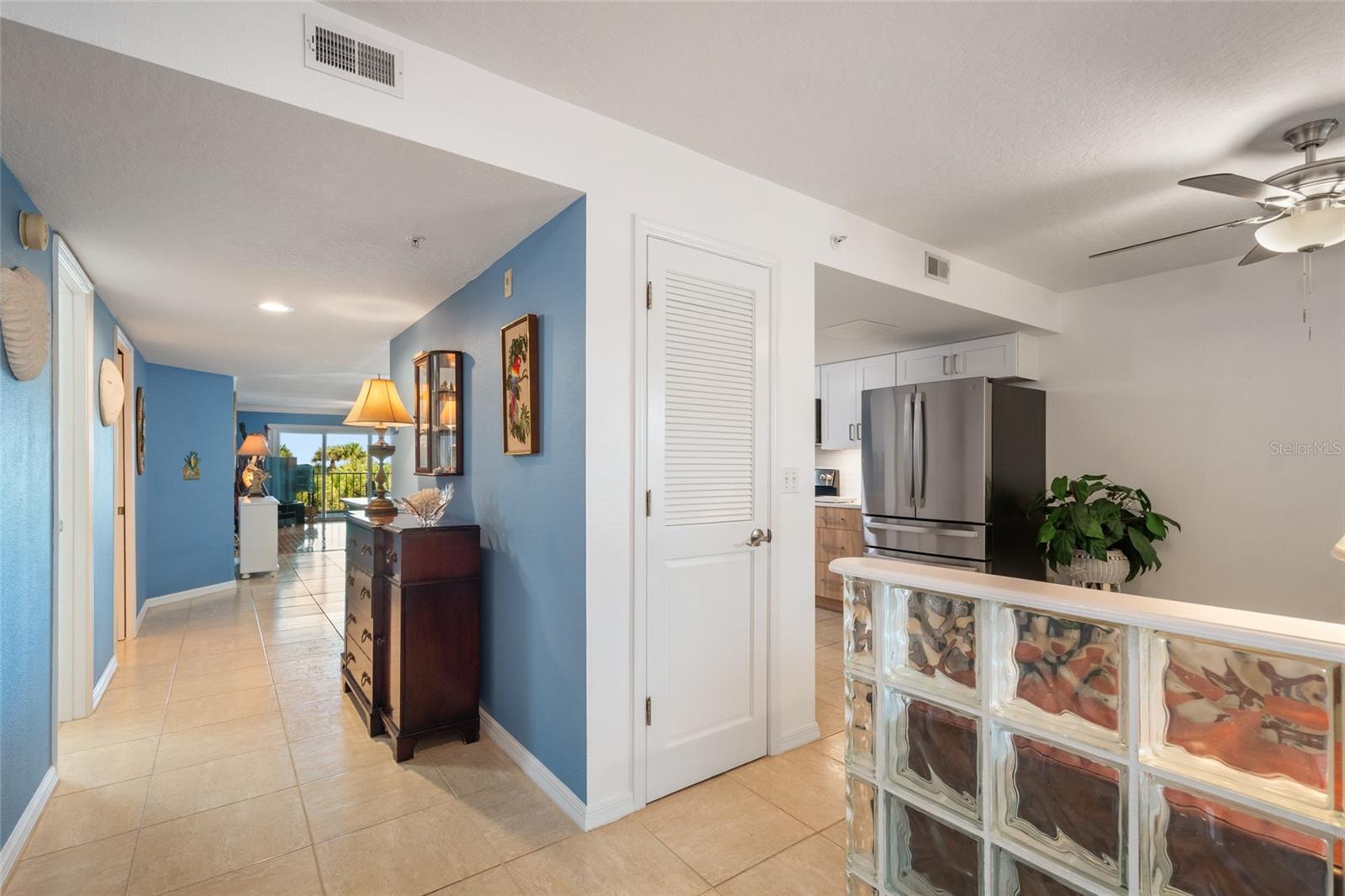 8700 RIDGEWOOD AVE #205B