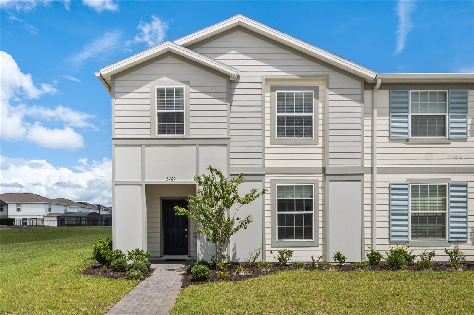 3769 PACIFIC LN
