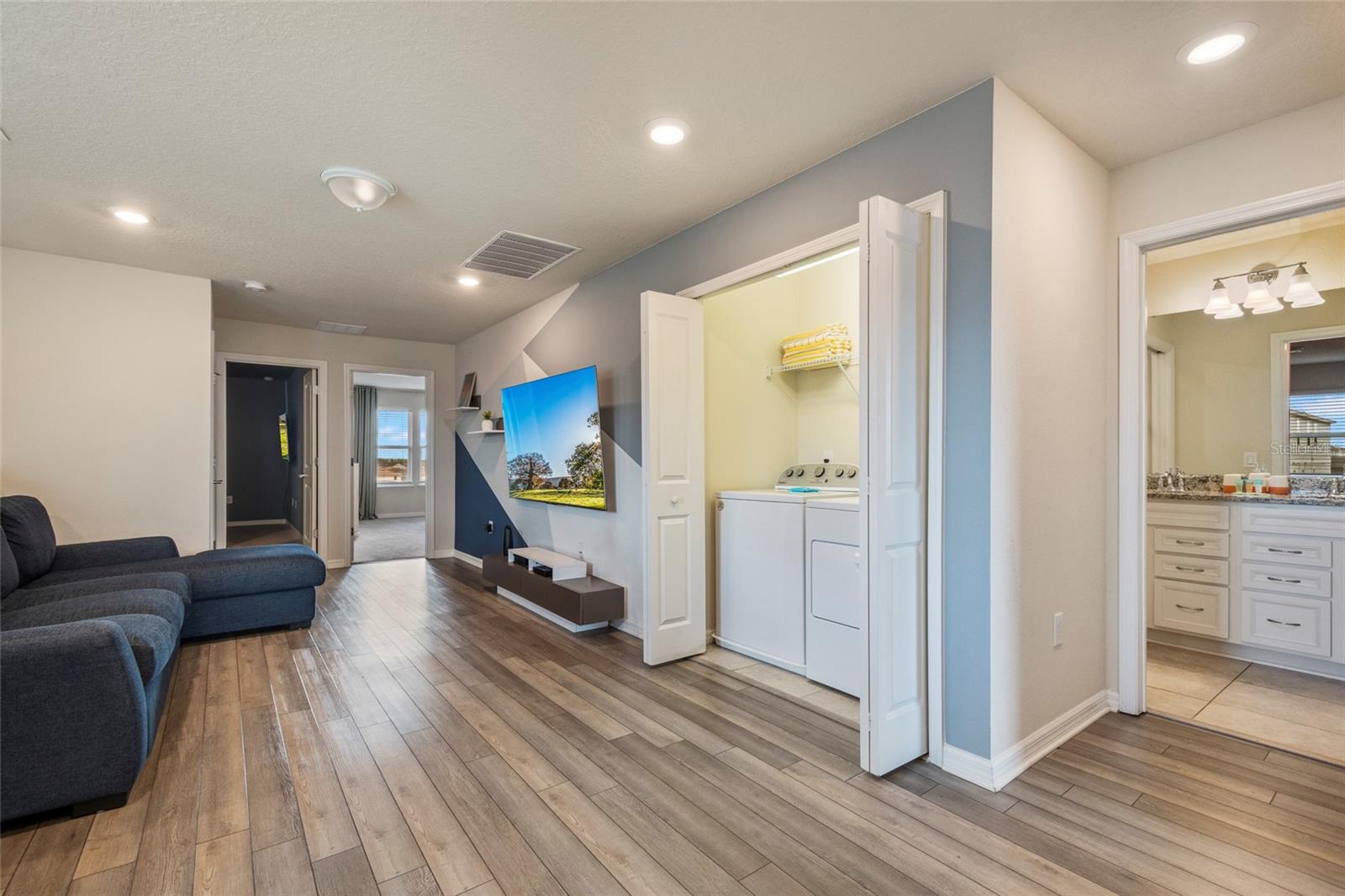 3769 PACIFIC LN